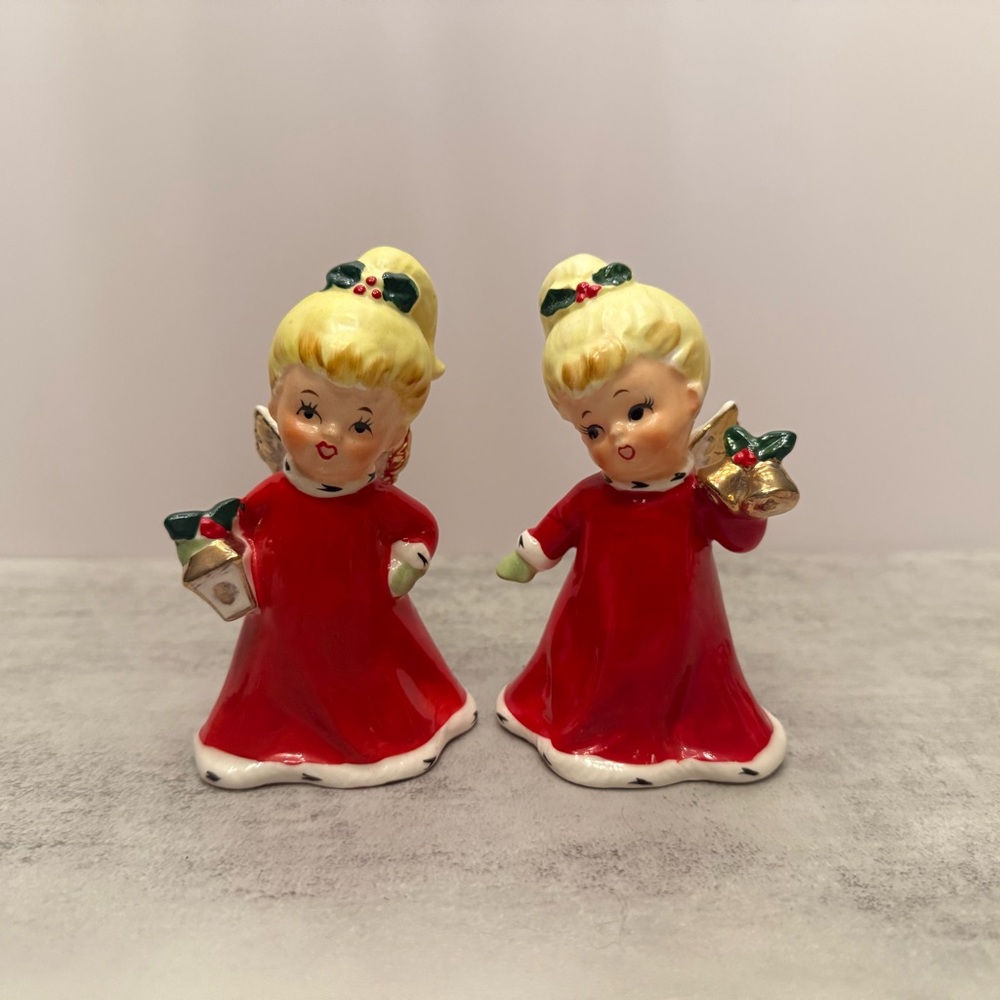 Vintage Norcrest Christmas Angels Bell Figurine w/label stamped x-180 ceramic